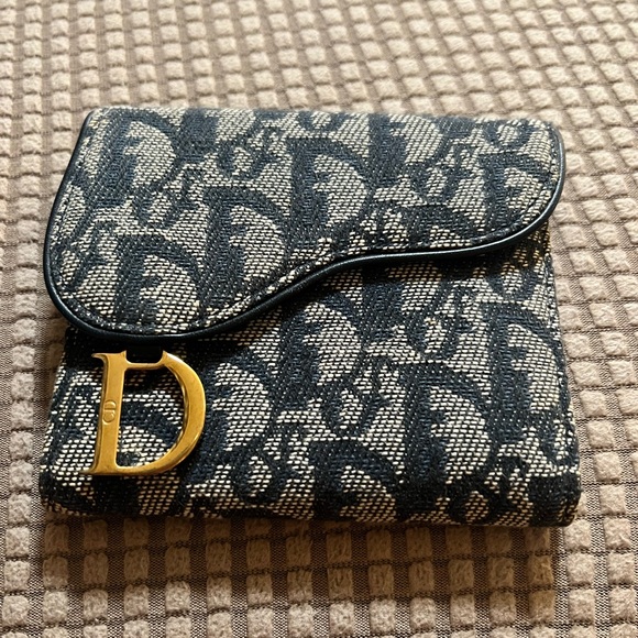 DIOR SADDLE BIFOLD CARD CASE - Picture 1 of 10